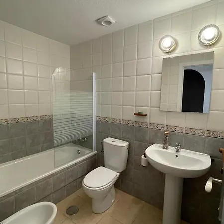 Three Bedroom With Pool In *