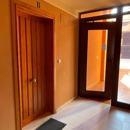 Three Bedroom With Pool In