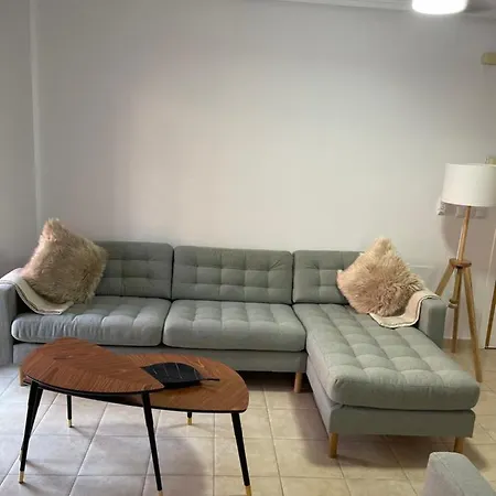 Three Bedroom With Pool In Apartment *