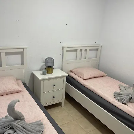Apartment Three Bedroom With Pool In