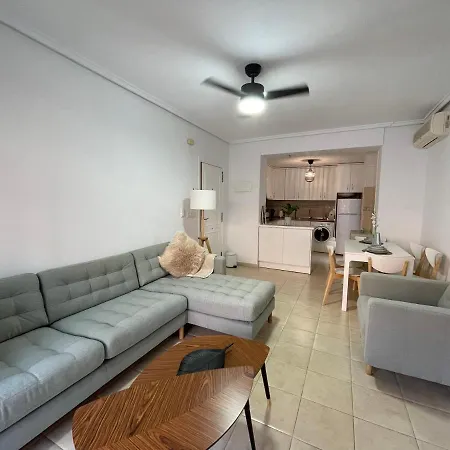 Three Bedroom With Pool In Torrevieja